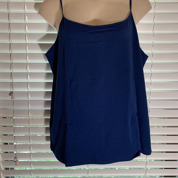 NWOT Bundle of 6 camisoles - Picture 13 of 16